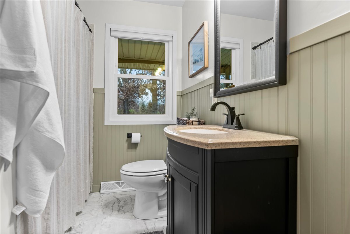 Congerville, Illinois 61729, United States, 4 Bedrooms Bedrooms, ,2 BathroomsBathrooms,Residential,Active,247091