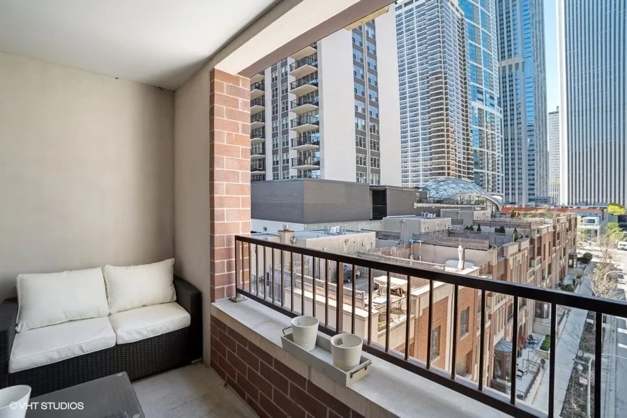 178 N Harbor Drive 178