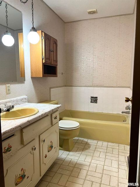 Tiny photo for 207 PATRICIA Lane, West Frankfort, IL 62896 (MLS # EB459879)