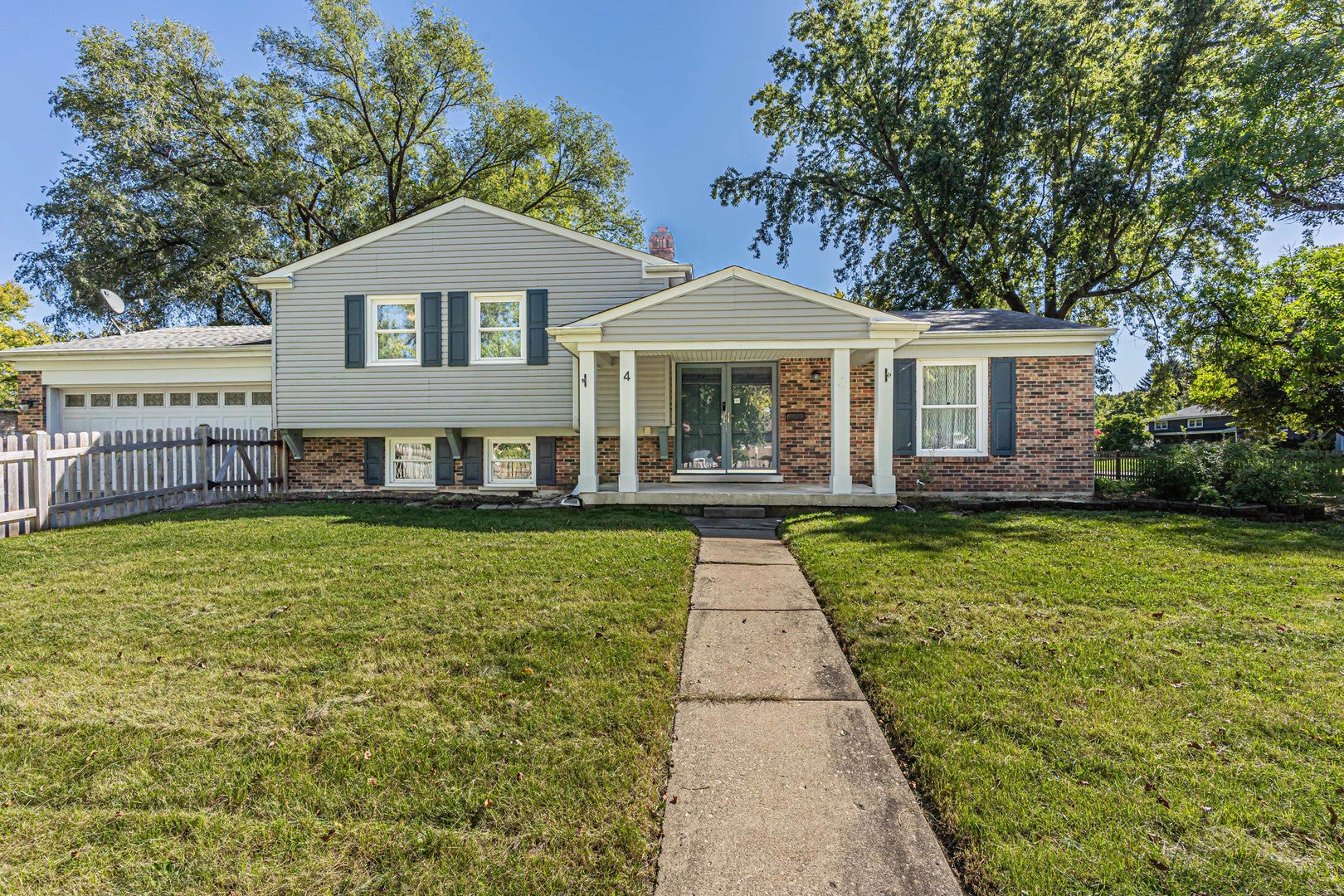 4 Tamarack Avenue