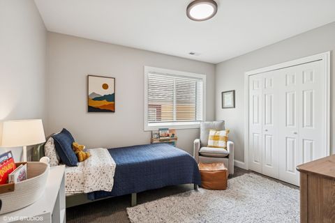 Tiny photo for 1233 Gunderson Avenue, Berwyn, IL 60402 (MLS # 12423543)