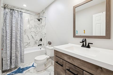 Tiny photo for 1233 Gunderson Avenue, Berwyn, IL 60402 (MLS # 12423543)