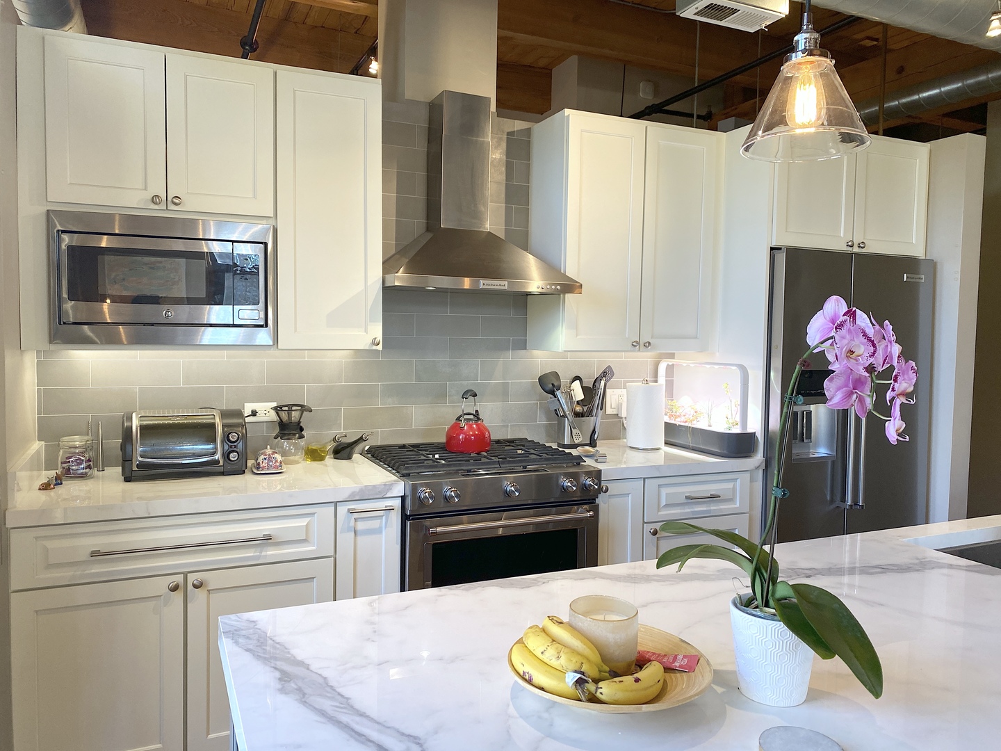 2511 W Moffat Street 204-D