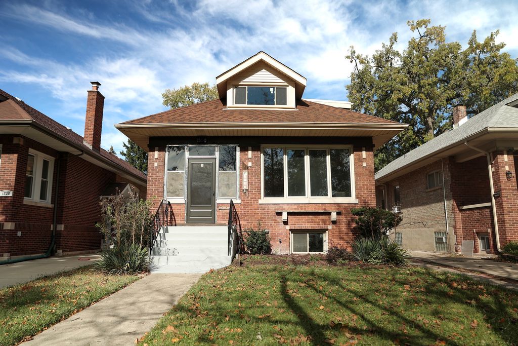 Photo for 1724 W 105th Street, Chicago, IL 60643 (MLS # 12506191)