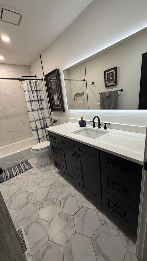 Tiny photo for 4948 145th Street, Midlothian, IL 60445 (MLS # 12591707)