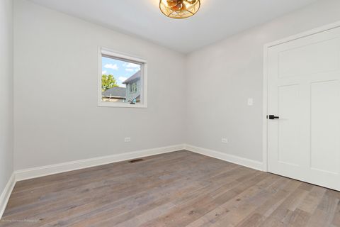 Tiny photo for 2200 59th Street, Downers Grove, IL 60516 (MLS # 12484577)