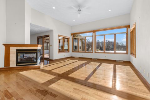 Tiny photo for 8317 Snaresbrook Road, Roscoe, IL 61073 (MLS # 12549345)