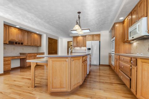 Tiny photo for 8317 Snaresbrook Road, Roscoe, IL 61073 (MLS # 12549345)