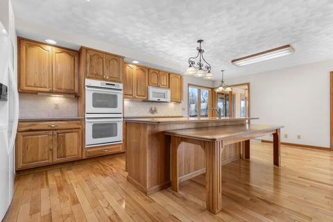 Tiny photo for 8317 Snaresbrook Road, Roscoe, IL 61073 (MLS # 12549345)