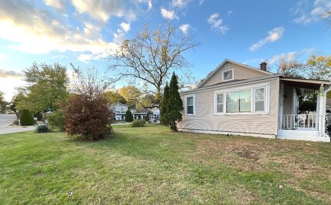 Tiny photo for 2518 20th Street, North Chicago, IL 60064 (MLS # 12502959)