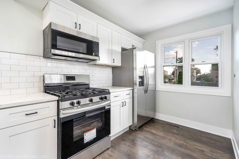 Tiny photo for 4247 Anna Avenue, Lyons, IL 60534 (MLS # 12512852)