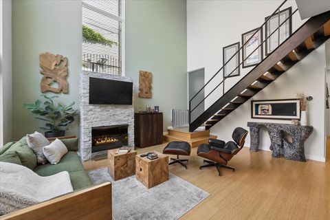 Tiny photo for 1212 N Hoyne Avenue #102, Chicago, IL 60622 (MLS # 12673265)