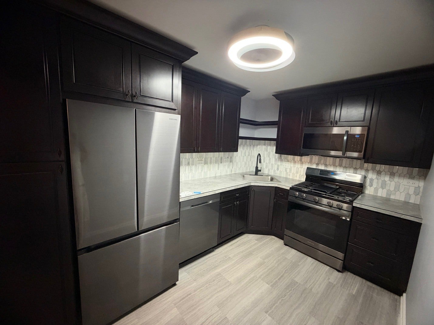 950 E Wilmette Road 121