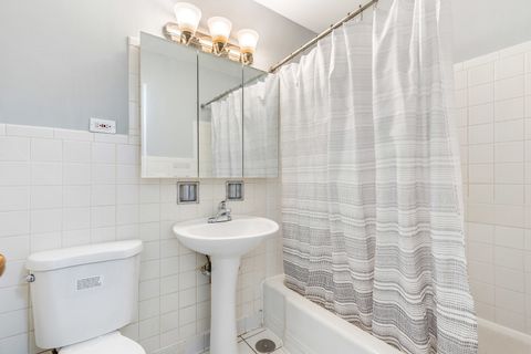 Tiny photo for 8500 Skokie Boulevard #3A, Skokie, IL 60077 (MLS # 12544022)