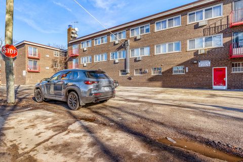 Tiny photo for 8500 Skokie Boulevard #3A, Skokie, IL 60077 (MLS # 12544022)