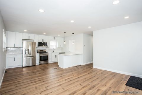 Tiny photo for 8651 44th Street, Lyons, IL 60534 (MLS # 12602517)