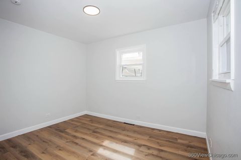 Tiny photo for 8651 44th Street, Lyons, IL 60534 (MLS # 12602517)