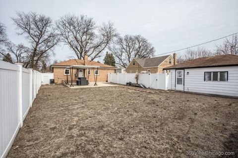 Tiny photo for 8651 44th Street, Lyons, IL 60534 (MLS # 12602517)