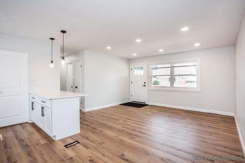 Tiny photo for 8651 44th Street, Lyons, IL 60534 (MLS # 12602517)