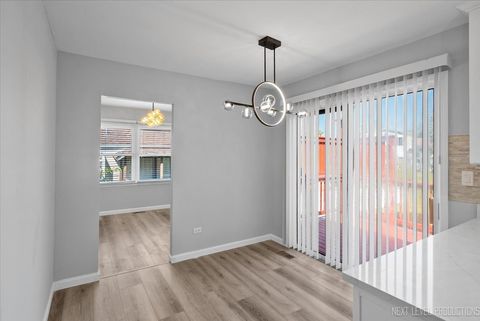 Tiny photo for 550 Piccadilly Lane, Bolingbrook, IL 60440 (MLS # 12505382)