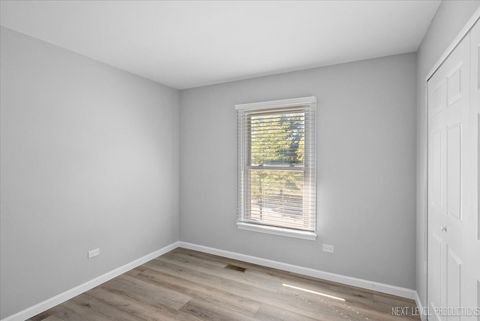 Tiny photo for 550 Piccadilly Lane, Bolingbrook, IL 60440 (MLS # 12505382)