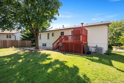 Tiny photo for 550 Piccadilly Lane, Bolingbrook, IL 60440 (MLS # 12505382)