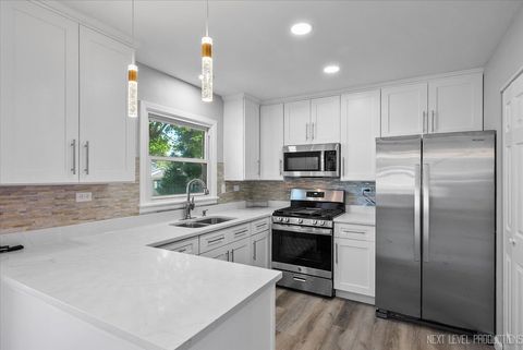 Tiny photo for 550 Piccadilly Lane, Bolingbrook, IL 60440 (MLS # 12505382)