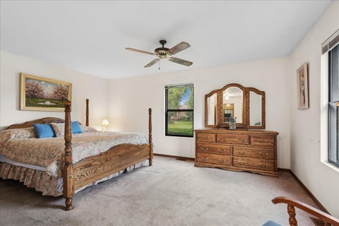 Tiny photo for 1255 John Drive, Hoffman Estates, IL 60169 (MLS # 12737128)