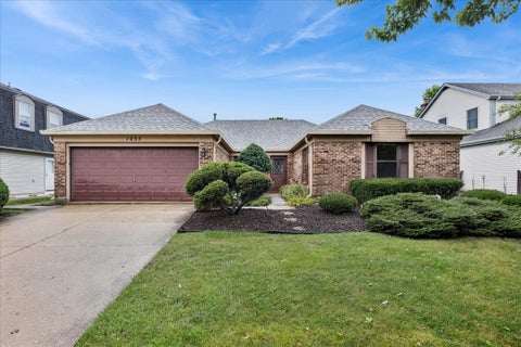 Photo of 1255 John Drive, Hoffman Estates, IL 60169 (MLS # 12737128)