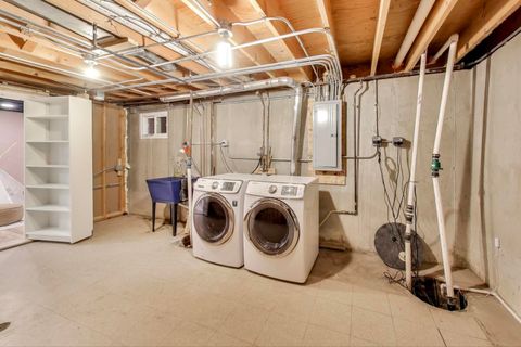 Tiny photo for Arlington Heights, IL 60005 (MLS # 12518524)