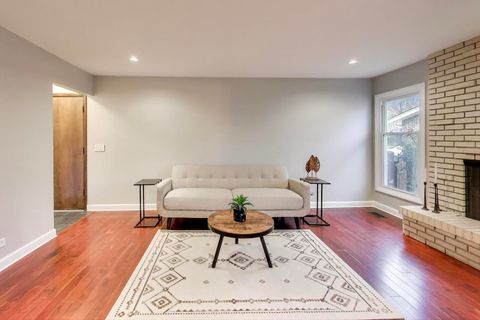 Tiny photo for Arlington Heights, IL 60005 (MLS # 12518524)