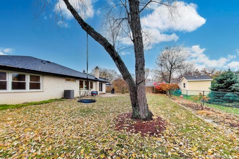 Tiny photo for Arlington Heights, IL 60005 (MLS # 12518524)