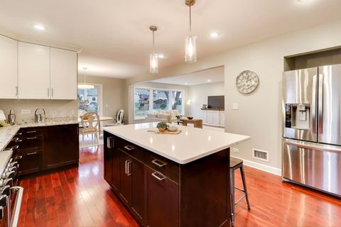 Tiny photo for Arlington Heights, IL 60005 (MLS # 12518524)