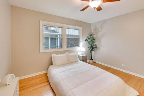 Tiny photo for Arlington Heights, IL 60005 (MLS # 12518524)