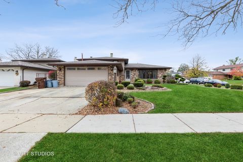 A home in Oak Forest