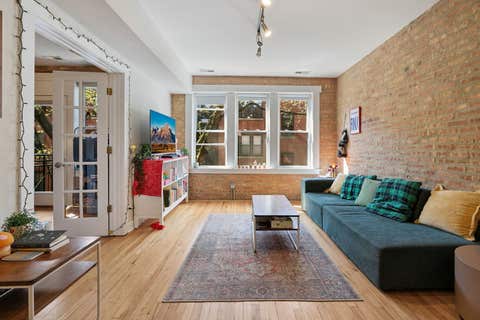Tiny photo for 5921 N Paulina Street #2E, Chicago, IL 60660 (MLS # 12666103)