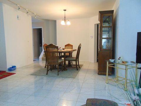 Tiny photo for 858 N Auburn Woods Drive, Palatine, IL 60067 (MLS # 12491773)
