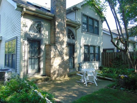 Tiny photo for 858 N Auburn Woods Drive, Palatine, IL 60067 (MLS # 12491773)