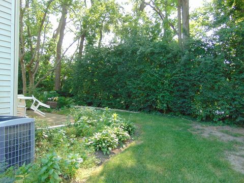 Tiny photo for 858 N Auburn Woods Drive, Palatine, IL 60067 (MLS # 12491773)