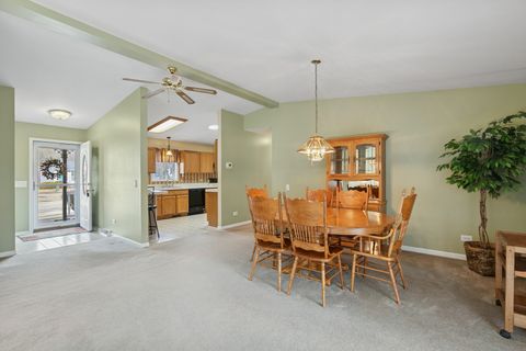 Tiny photo for 2611 Maywood Court, Grayslake, IL 60030 (MLS # 12564395)