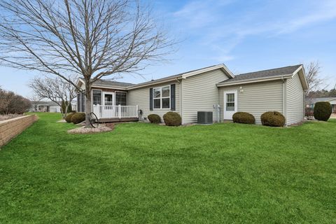 Tiny photo for 2611 Maywood Court, Grayslake, IL 60030 (MLS # 12564395)
