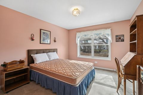 Tiny photo for 2611 Maywood Court, Grayslake, IL 60030 (MLS # 12564395)