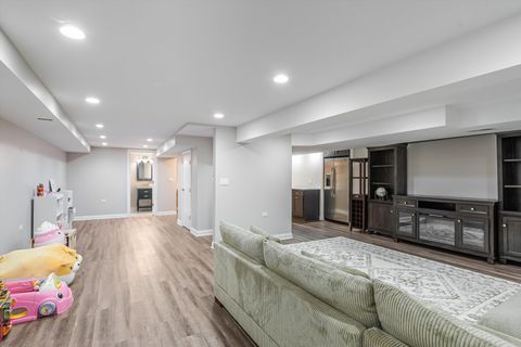 Tiny photo for 4647 N Thatcher Avenue, Norridge, IL 60706 (MLS # 12588340)