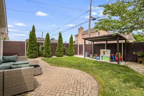 Tiny photo for 4647 N Thatcher Avenue, Norridge, IL 60706 (MLS # 12588340)