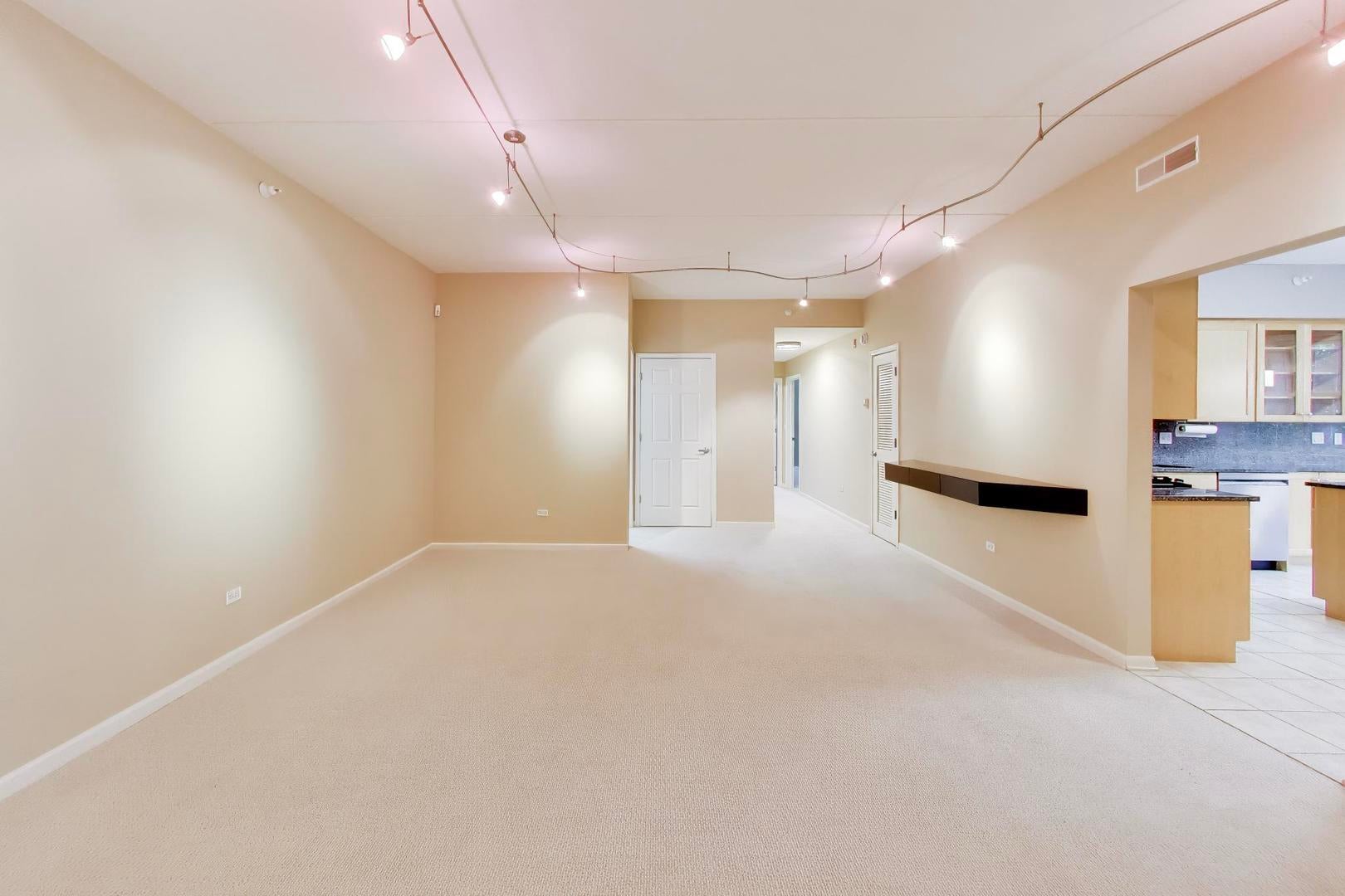 940 Augusta Way 105