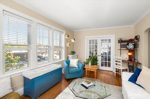 Tiny photo for 11 6th Avenue #2A, La Grange, IL 60525 (MLS # 12502171)