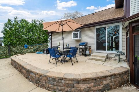 Tiny photo for 313 Bayberry Drive, Algonquin, IL 60102 (MLS # 12584823)