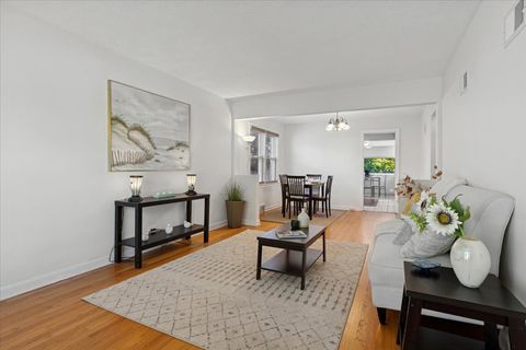 Tiny photo for 5883 N Central Avenue, Chicago, IL 60646 (MLS # 12474905)