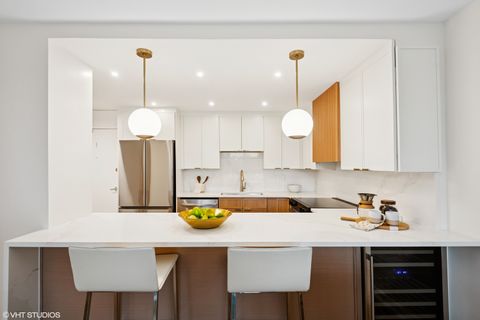 Tiny photo for 1560 N Sandburg Terrace #411J, Chicago, IL 60610 (MLS # 12487963)