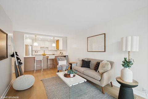 Tiny photo for 1560 N Sandburg Terrace #411J, Chicago, IL 60610 (MLS # 12487963)